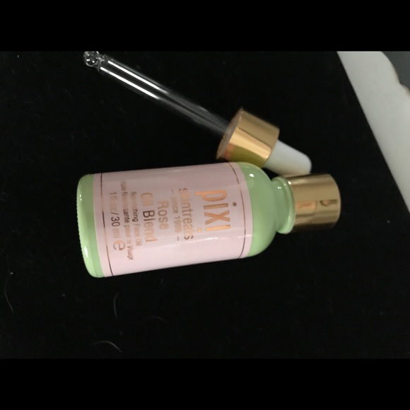 PIXI ROSE OIL NOURISHING FACE OIL HYDRATION SKIN - Picture 5 of 9
